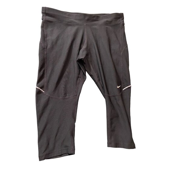 Nike Black Cropped Leggings - Picture 1 of 6